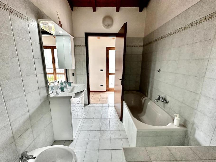 3Br Villetta Con Panoramica Sul Lago Нессо Екстер'єр фото
